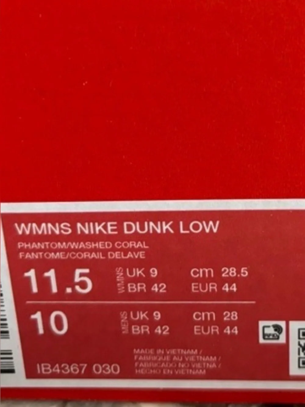 Nike WMNS Dunk Low NEW in Box